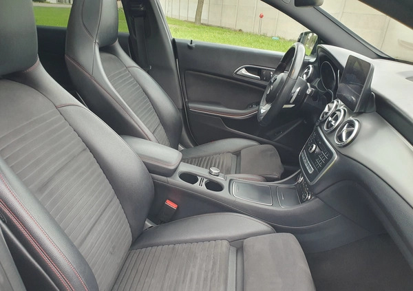 Mercedes-Benz CLA cena 99900 przebieg: 220000, rok produkcji 2017 z Kościan małe 667